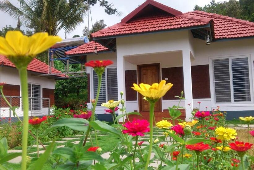 Himani Heritage Resorts, Formerly Camp Nishani Holidays Madikeri Exterior photo